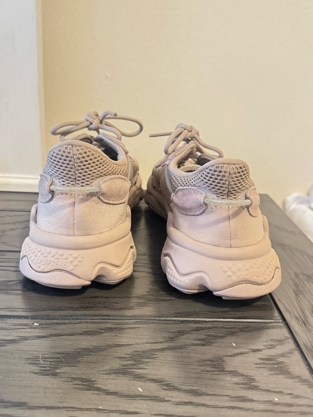 adidas Kids Sneakers in Blush Pink